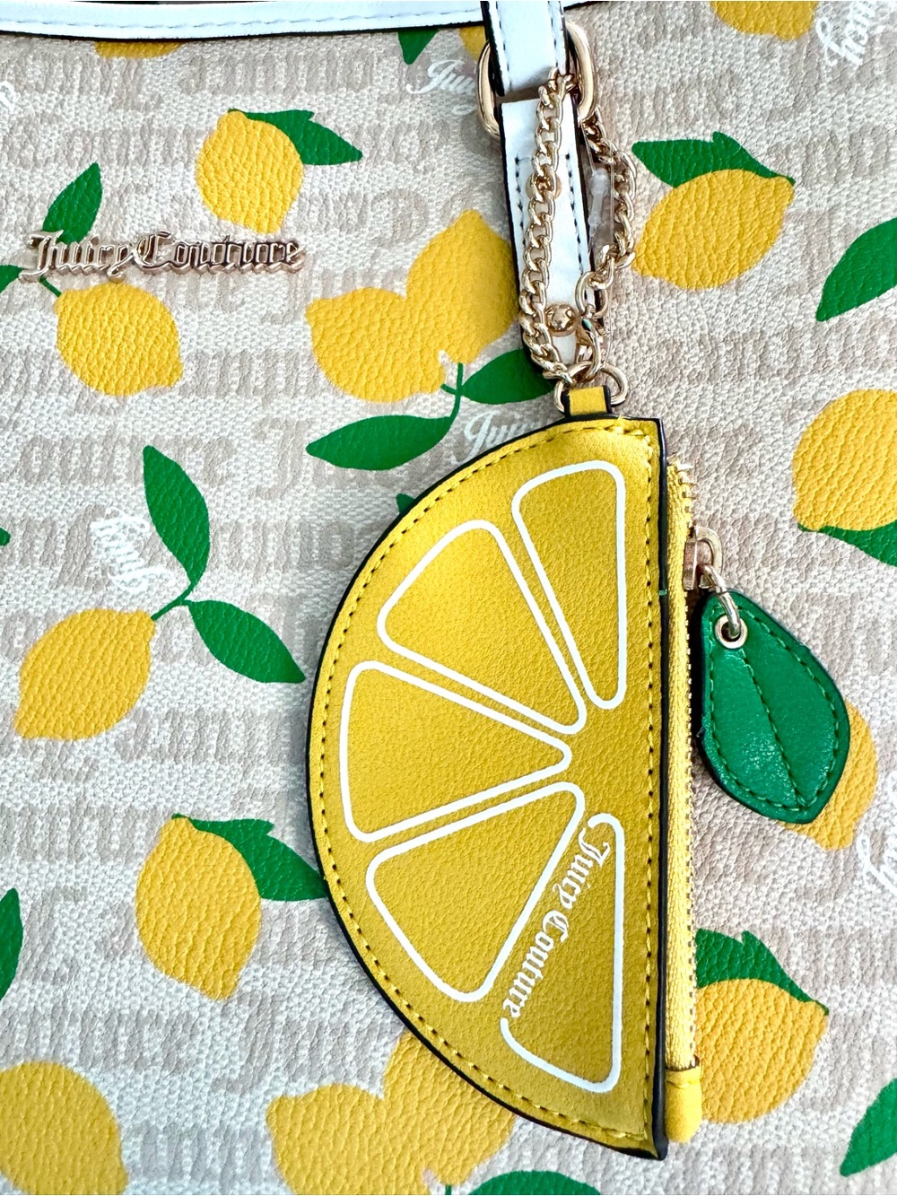 ‼️UNAVAILABLE- Juicy Couture Lemon Tote Sandstone White Monogram Wallet - Picture 6 of 9
